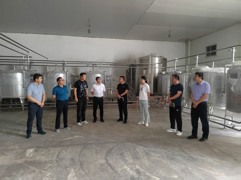 石嘴山市副市長、惠農(nóng)區(qū)委書記王宇翔蒞臨寧夏興康恒潤農(nóng)業(yè)科技發(fā)展有限公司調(diào)研