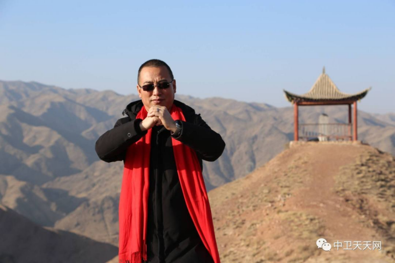 2019年1月1日，5位中衛(wèi)青年企業(yè)家在寺口山上送祝福